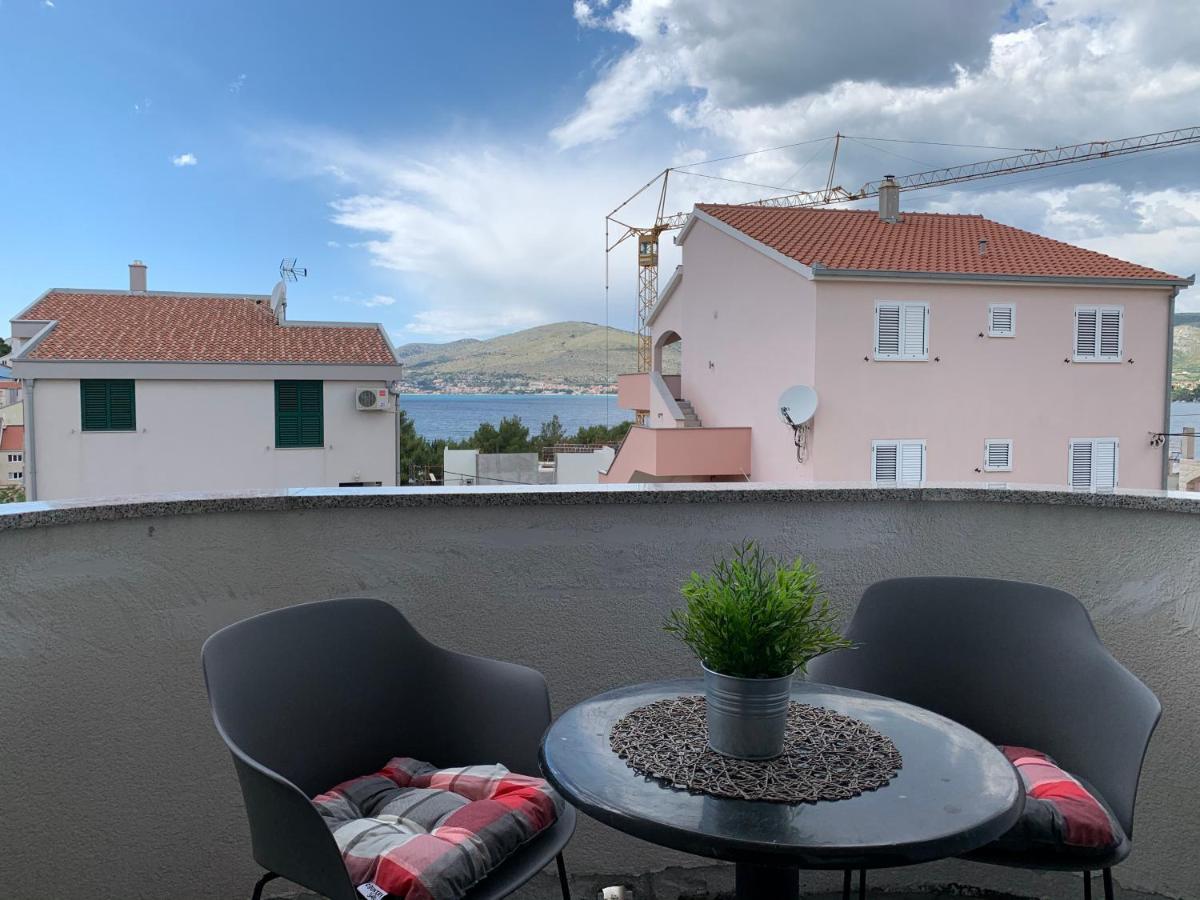 Apartments Luce Trogir Eksteriør bilde