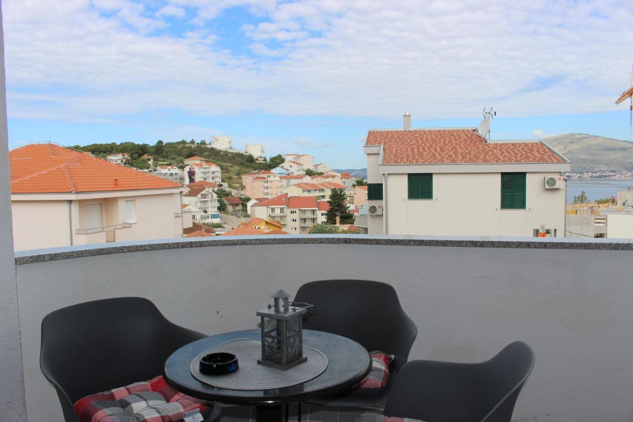 Apartments Luce Trogir Eksteriør bilde