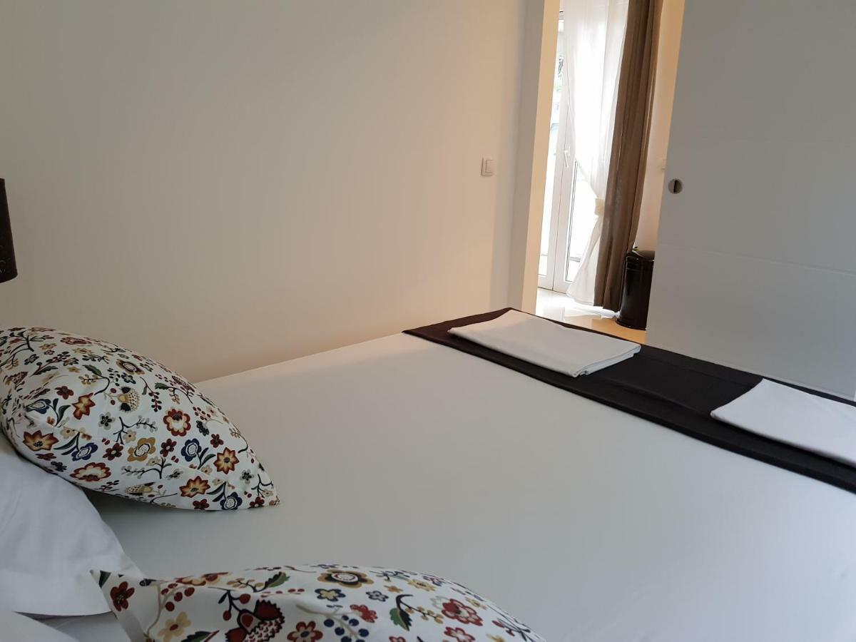 Apartments Luce Trogir Eksteriør bilde