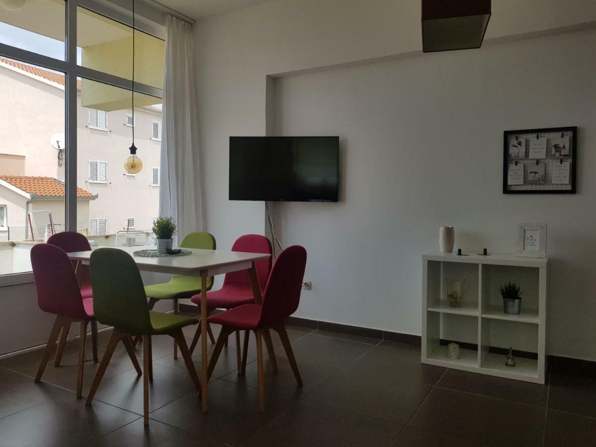 Apartments Luce Trogir Eksteriør bilde