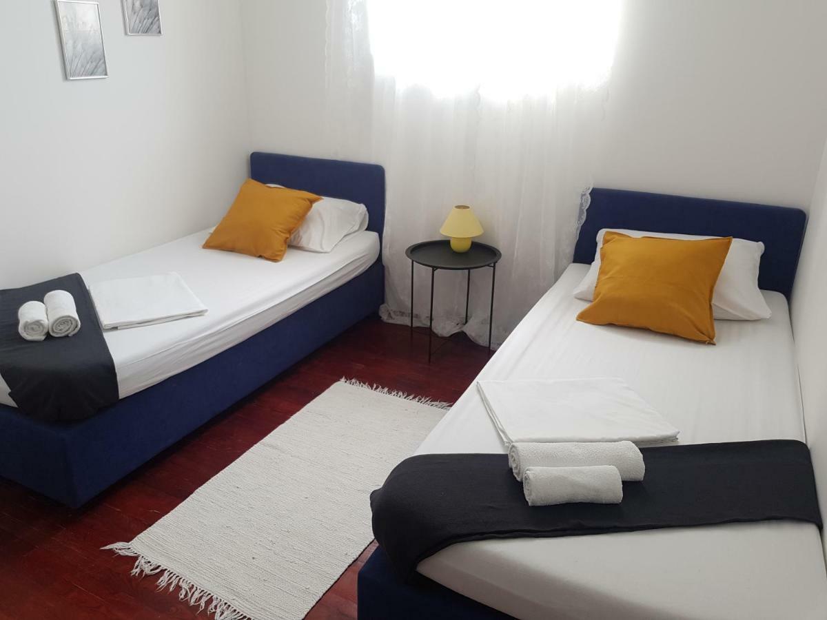 Apartments Luce Trogir Eksteriør bilde